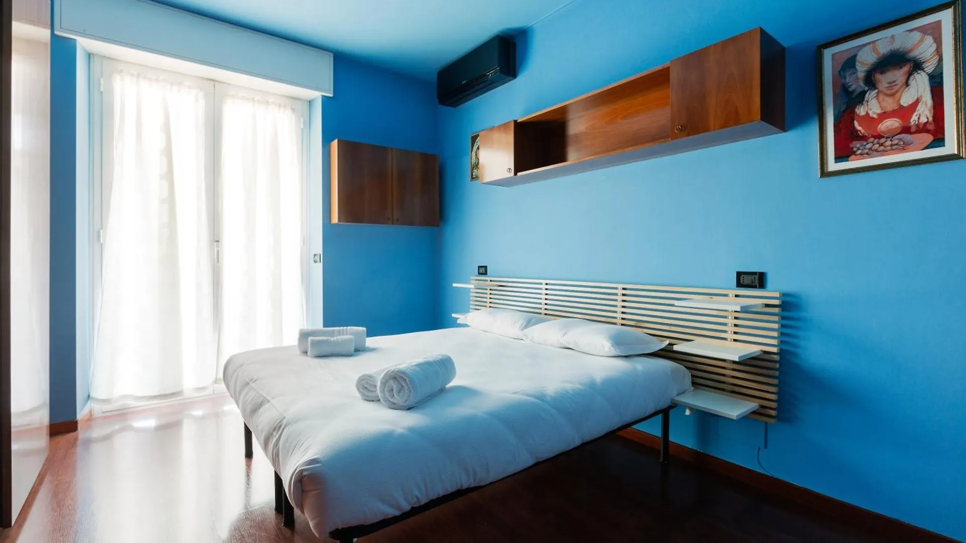 Roomy Apartment With Balcony! Milaan 0*,  Italië